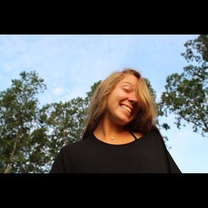 Meet your Posher, Farren paige